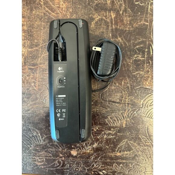 Logitech Harmony One L-LW20 universal remote 815-000038. Tested. W/ Dock. - Picture 8 of 8